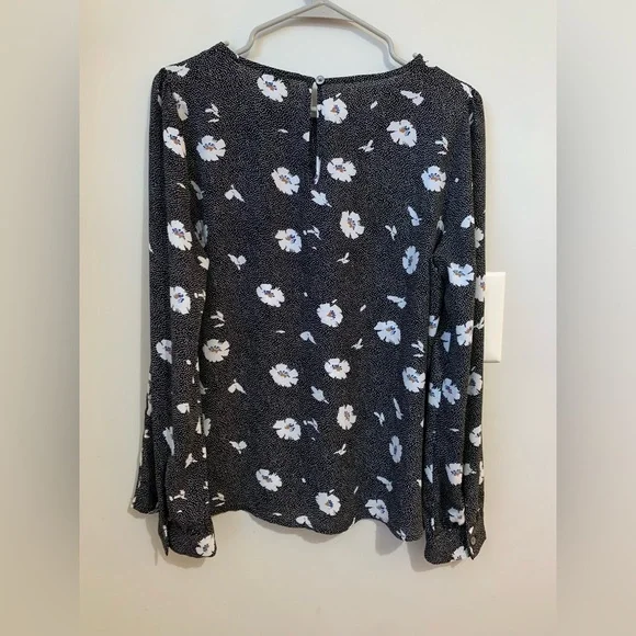 J CREW Women’s Blouse Size: Medium - Picture 8 of 8